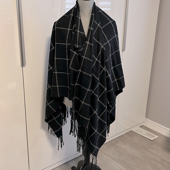 Reitmans Accessories - Oversized Shawl Scarf Wrap, size O/S
